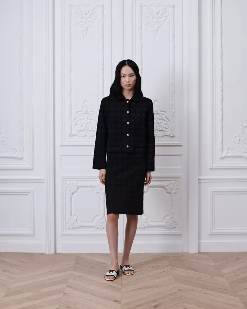 LOOK_F_26_4_LOOK_057_E01