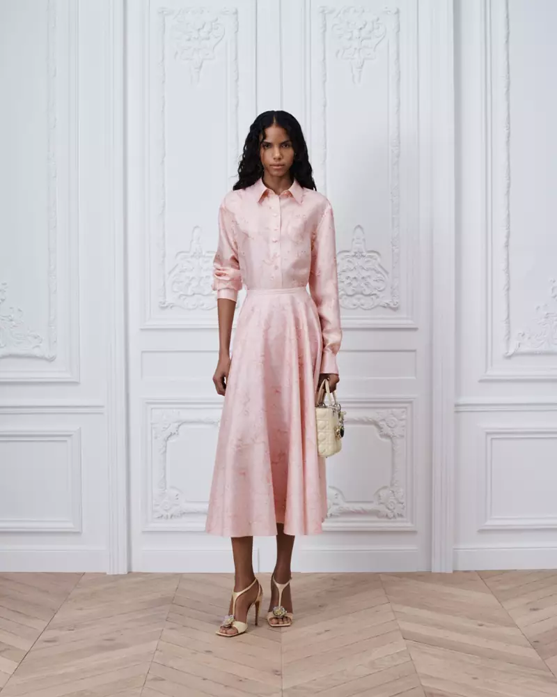 LOOK_F_26_4_LOOK_109_E01